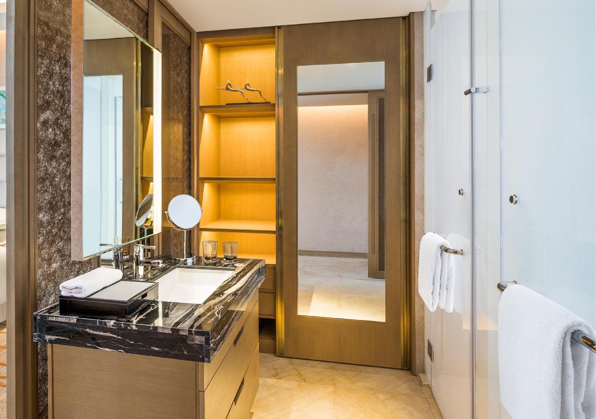Sheraton Qingdao West Coast Esterno foto
